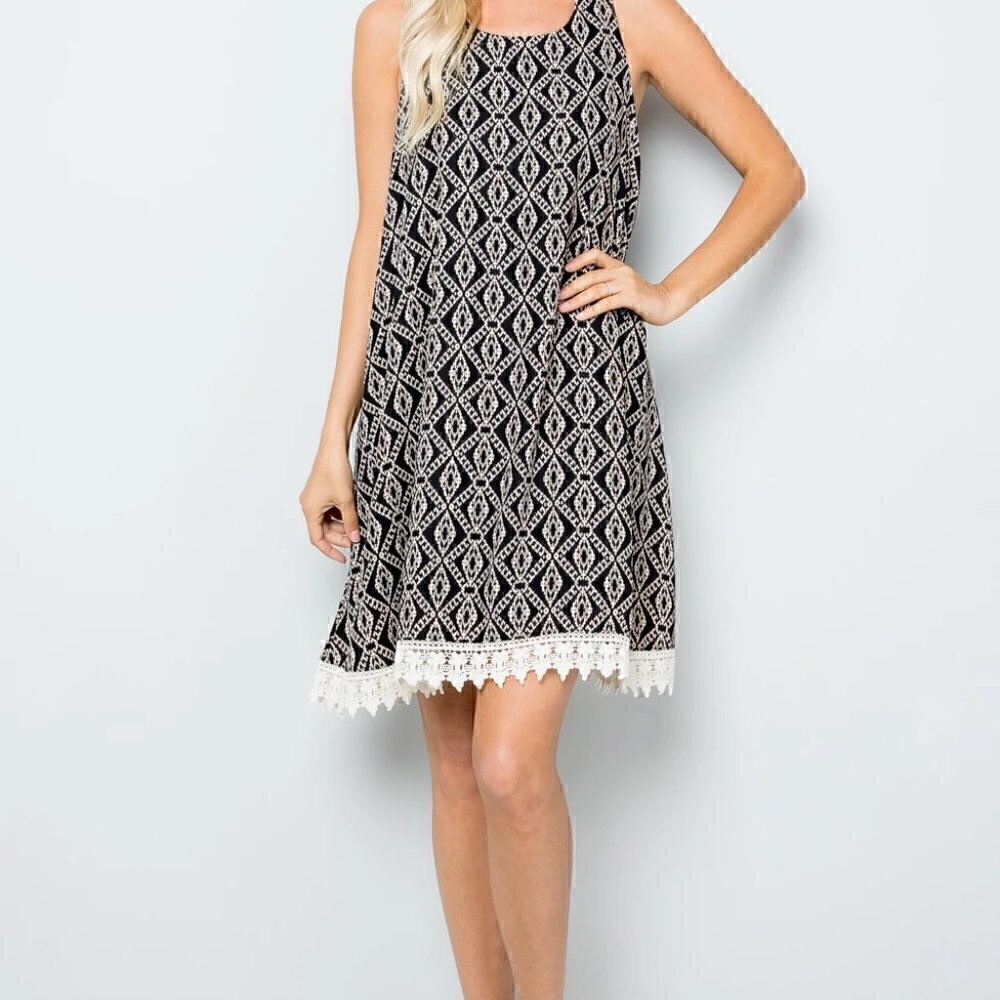Everleigh Black & Cream Damask Dress - L - Picture 5 of 7